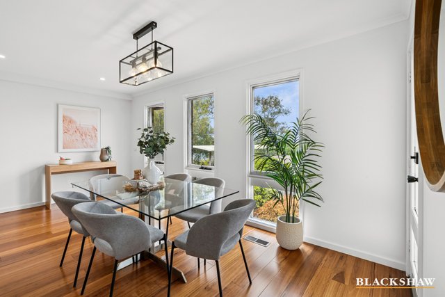 7 Sampson Close, ACT 2615