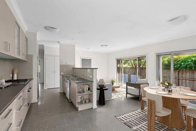 2/14 Walsh Grove, VIC 3215