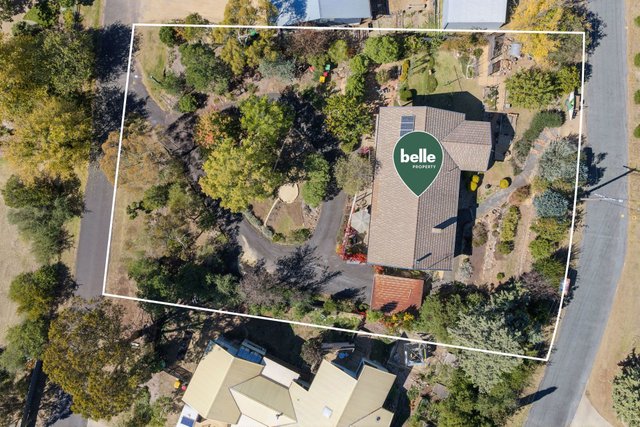 9 Moloola Avenue, NSW 2630