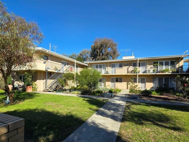2/91 Central Avenue, WA 6050