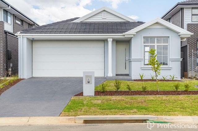 4 Santow Rise, NSW 2570