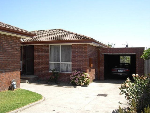 4/16 Canberra Avenue, VIC 3175