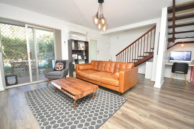 3/19 Wordsworth  Avenue, WA 6060