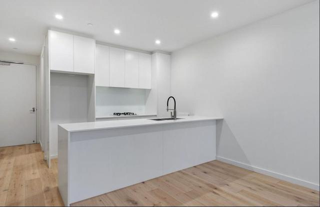 8/3 Elliott Avenue, VIC 3163