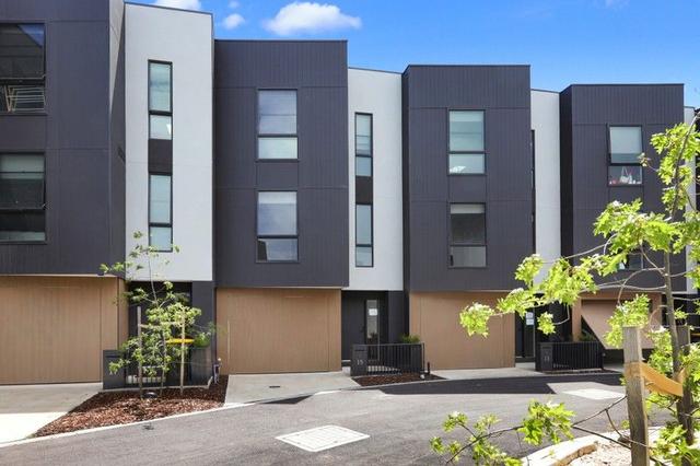 15 Woollen Way, VIC 3013