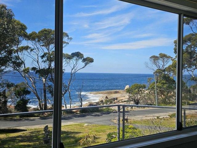9 Waubs Esplanade, TAS 7215