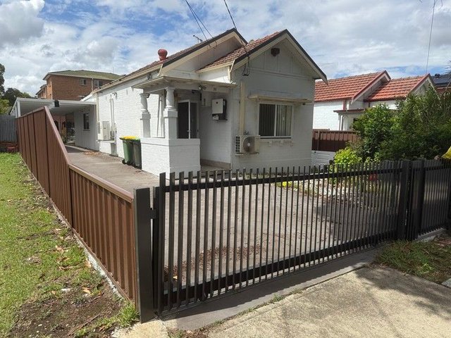 31 Cambridge Avenue, NSW 2200