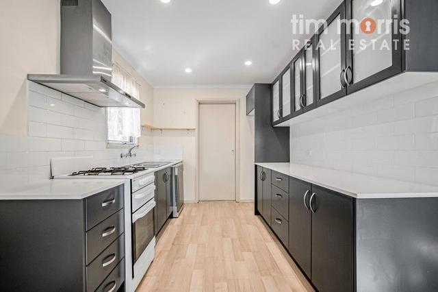 16 Noora Crescent, SA 5115