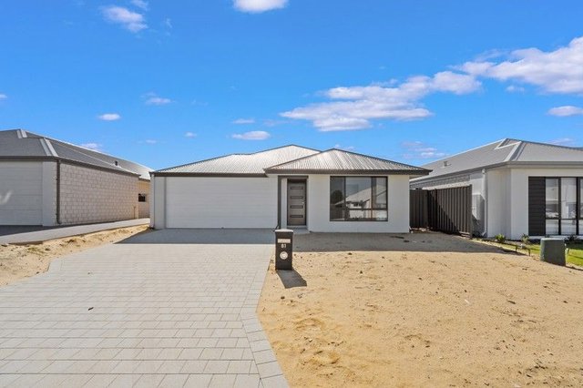 81 Sharperton Meander, WA 6210