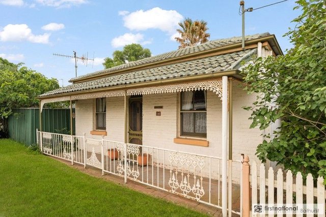 69 Railway Parade, NSW 2795