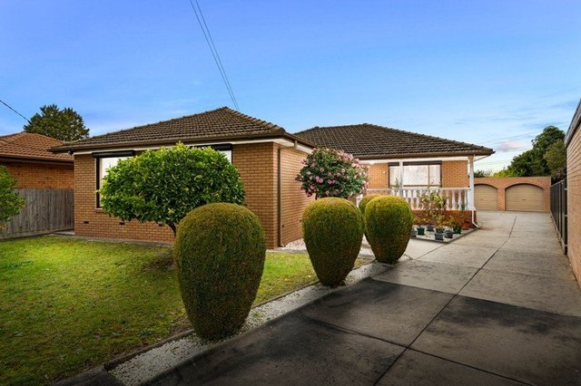 12 Christopher Court, VIC 3169