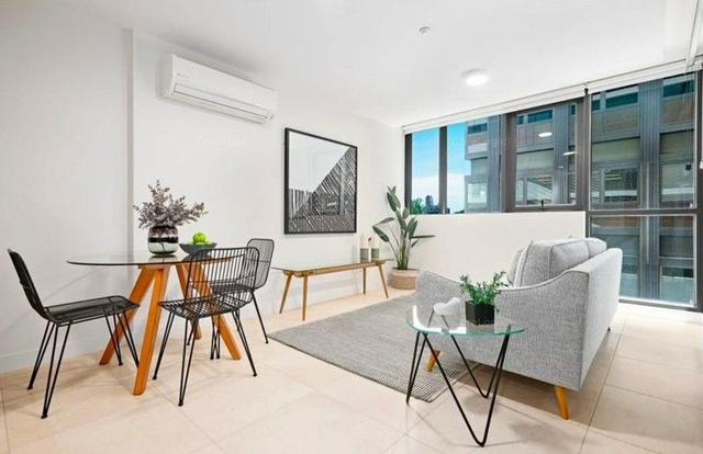 704/12 Queens Road, VIC 3000