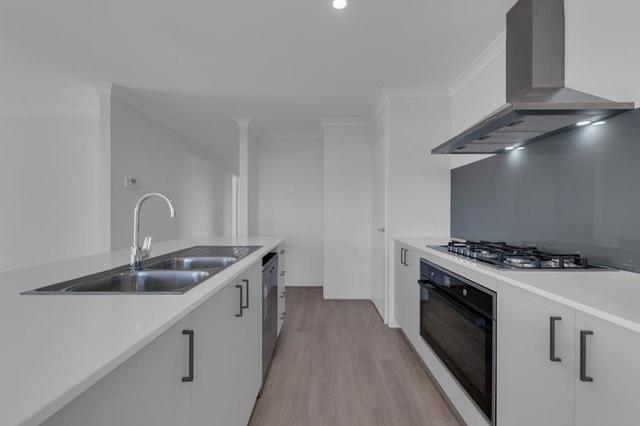 39 Pennina Grove, WA 6210