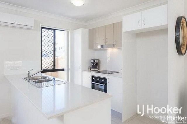 2/8-12 Wattlebrush Court, QLD 4125