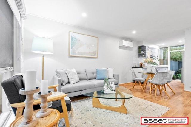 4/8 Millicent Avenue, VIC 3197