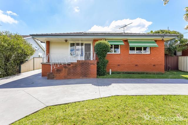 13 Brigalow Ave, NSW 2570