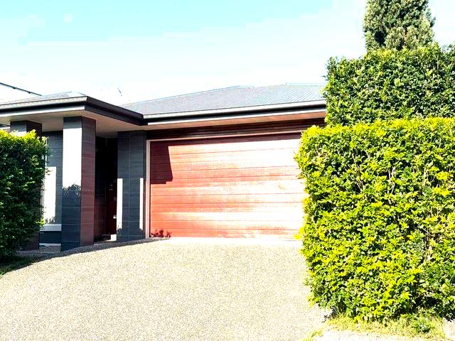15 Vale Avenue, QLD 4214