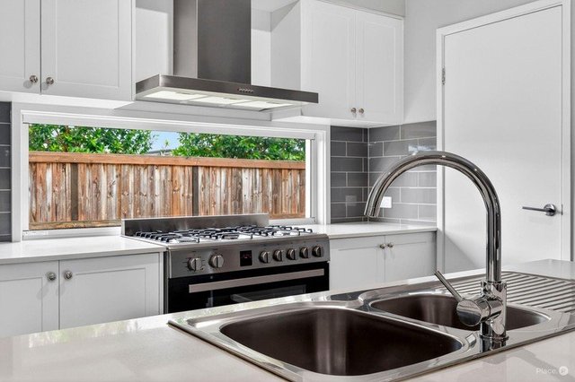 2 Magnetic Street, QLD 4505