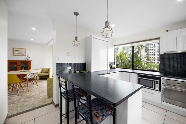 1/4-6 Coolum Terrace, QLD 4573