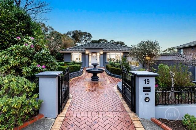 19 Warriparri Crescent, VIC 3088