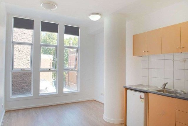 6/117-121 Bouverie Street, VIC 3053