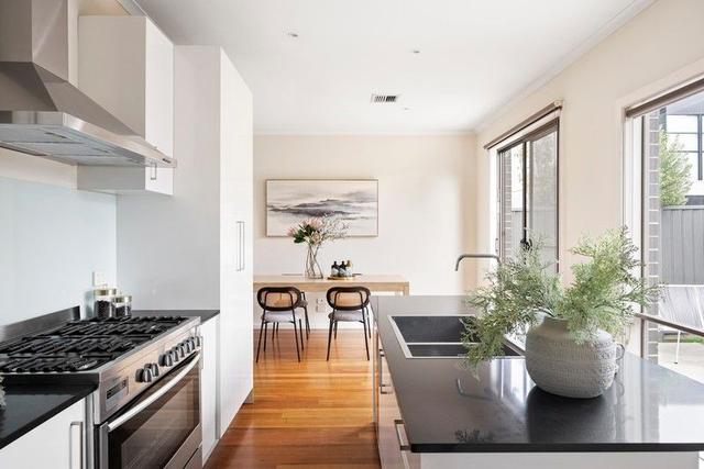 3/8 Rosshire Road, VIC 3015