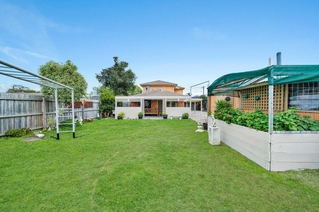 4 Falcon Court, VIC 3201