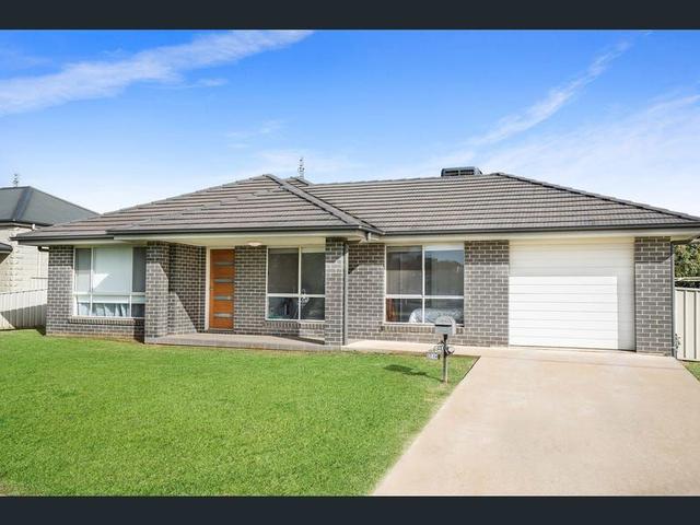 214 De Boos St, NSW 2666