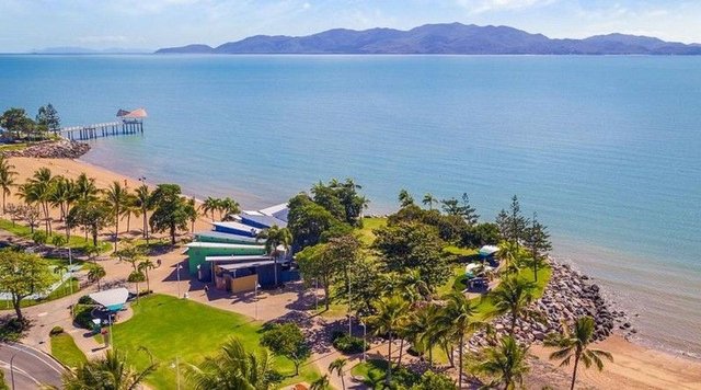 2/75 Cook St, QLD 4810