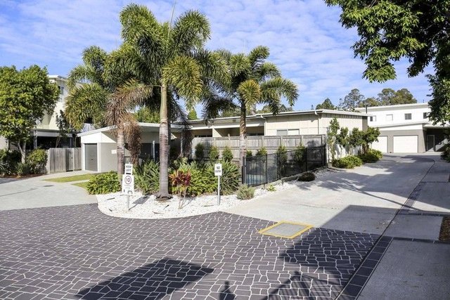 ID:21165831/2-10 Cascade Drive, QLD 4119