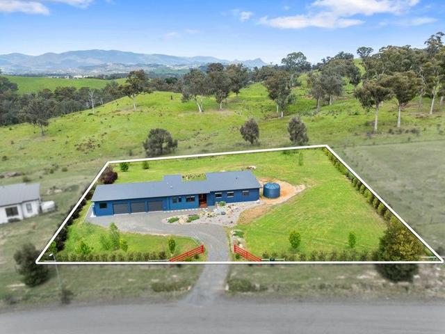 17 Lew Ton  Circuit, VIC 3714