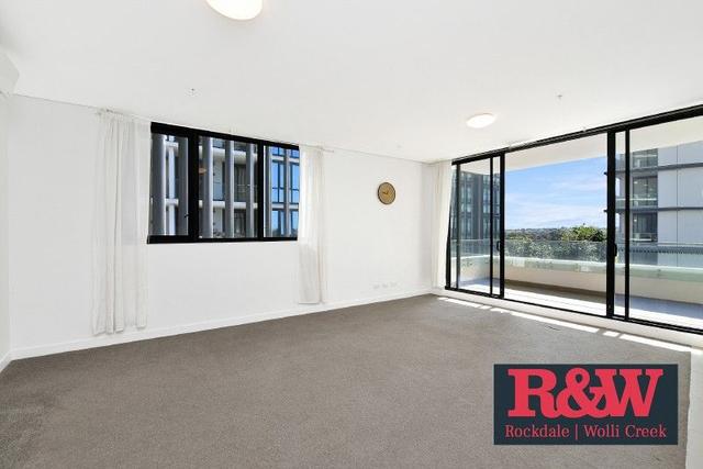 608/15 Brodie Spark Drive, NSW 2205