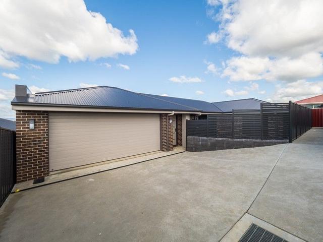 2/13 Carlwood Place, TAS 7250