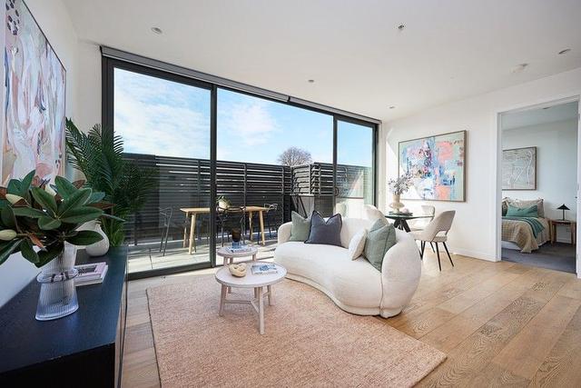 204/70 Wattletree Road, VIC 3143