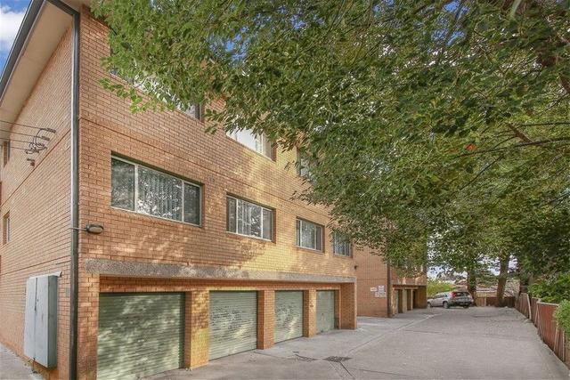6/64 Fairmount Street, NSW 2195