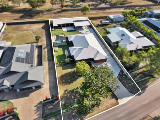 41 Shoalmarra Drive, QLD 4818