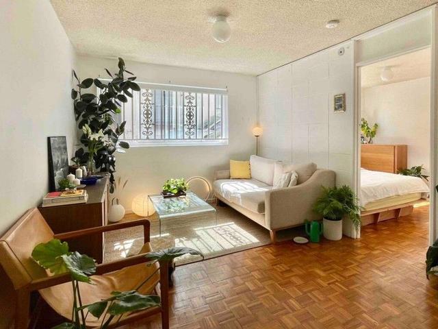 1/267 Gladstone Road, QLD 4102