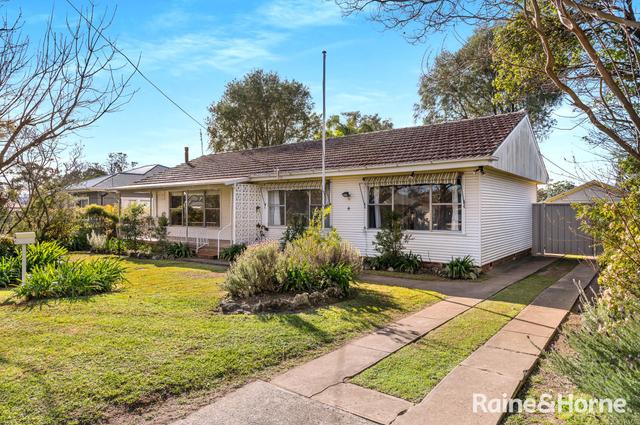 4 Leatham Avenue, NSW 2541