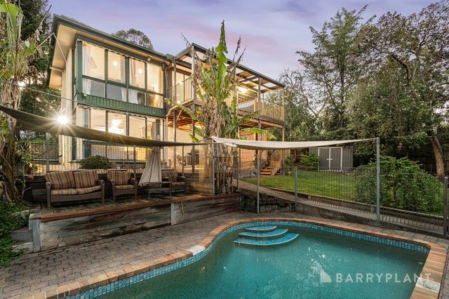 4 Greythorn Court, VIC 3116