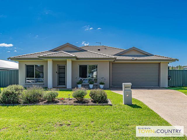 14 Lara Avenue, NSW 2350