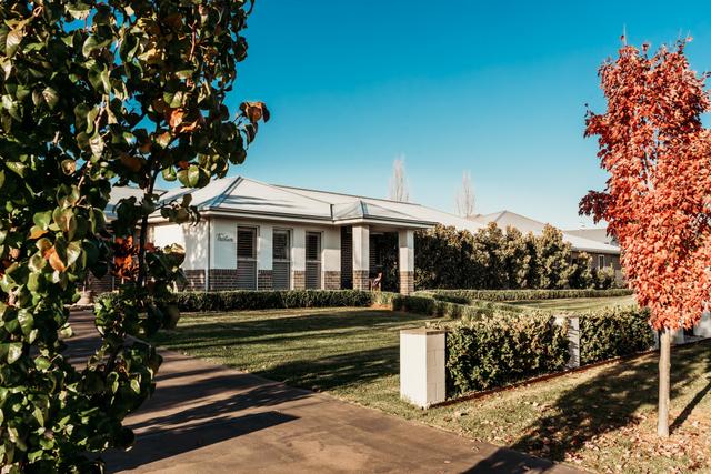 13 Butler Circle, NSW 2850