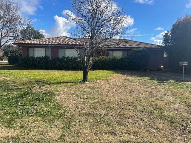 4 Kent Place, NSW 2830