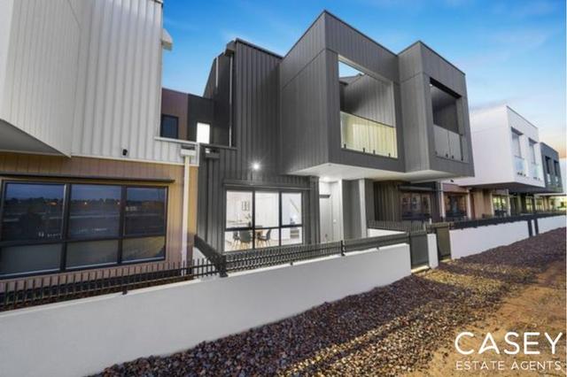 15 Tanzanite Court, VIC 3806