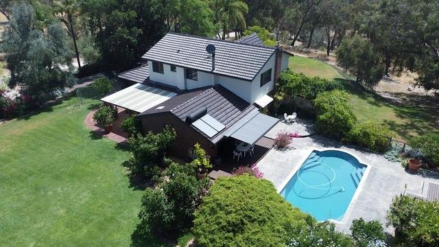 10 Georgjemma Place, WA 6033