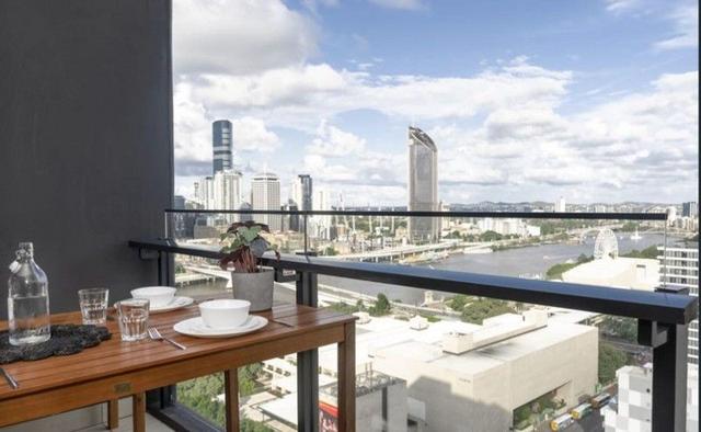 2B2B/19 Hope St, QLD 4101