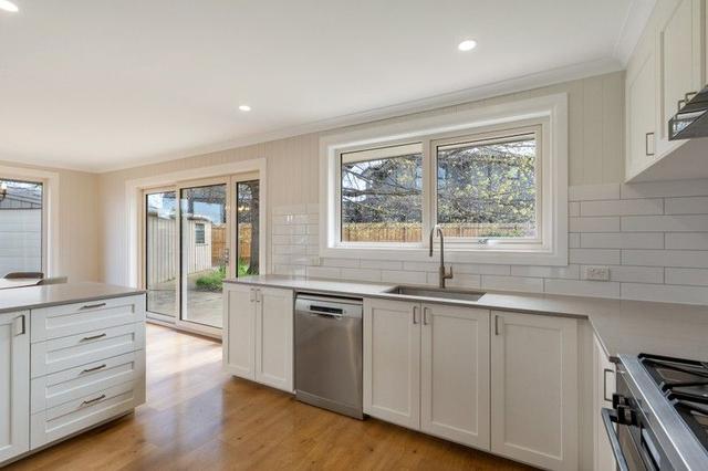 24 Milburn Place, VIC 3064