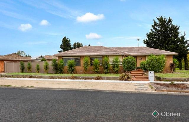 18 Angourie Crescent, VIC 3038