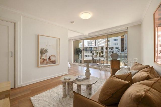 303/1-3 Raglan Street, NSW 2095