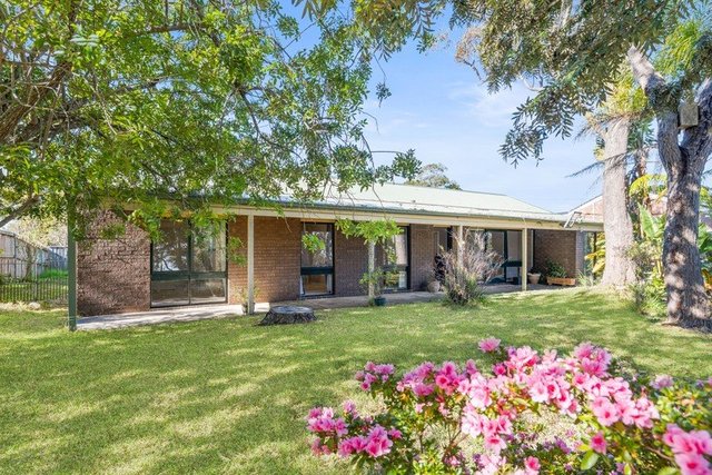12 Sunset Avenue, NSW 2077