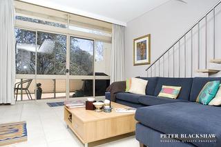 Living room (2006-09-20)